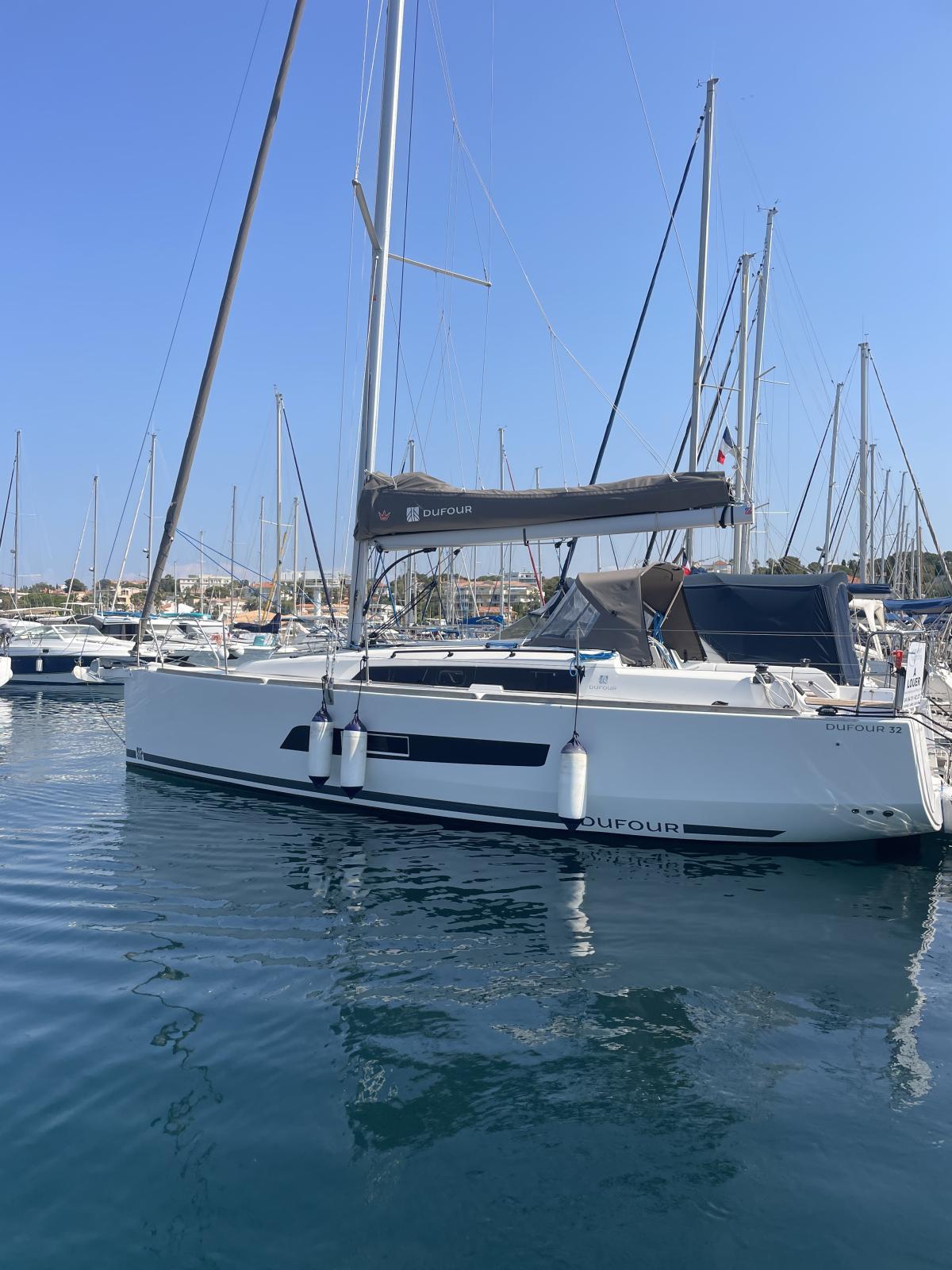 Dufour 32