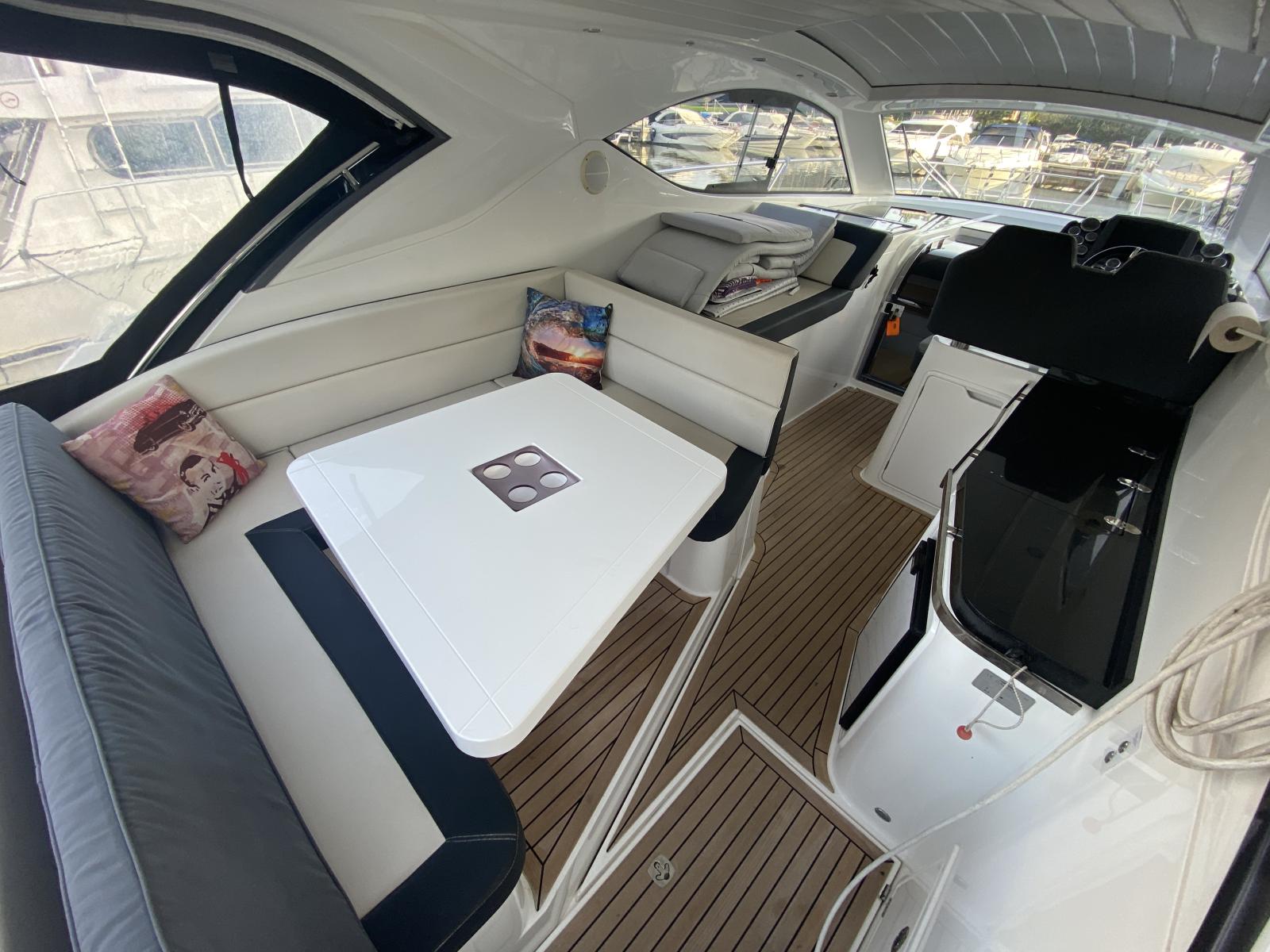 Galeon 405 HTL