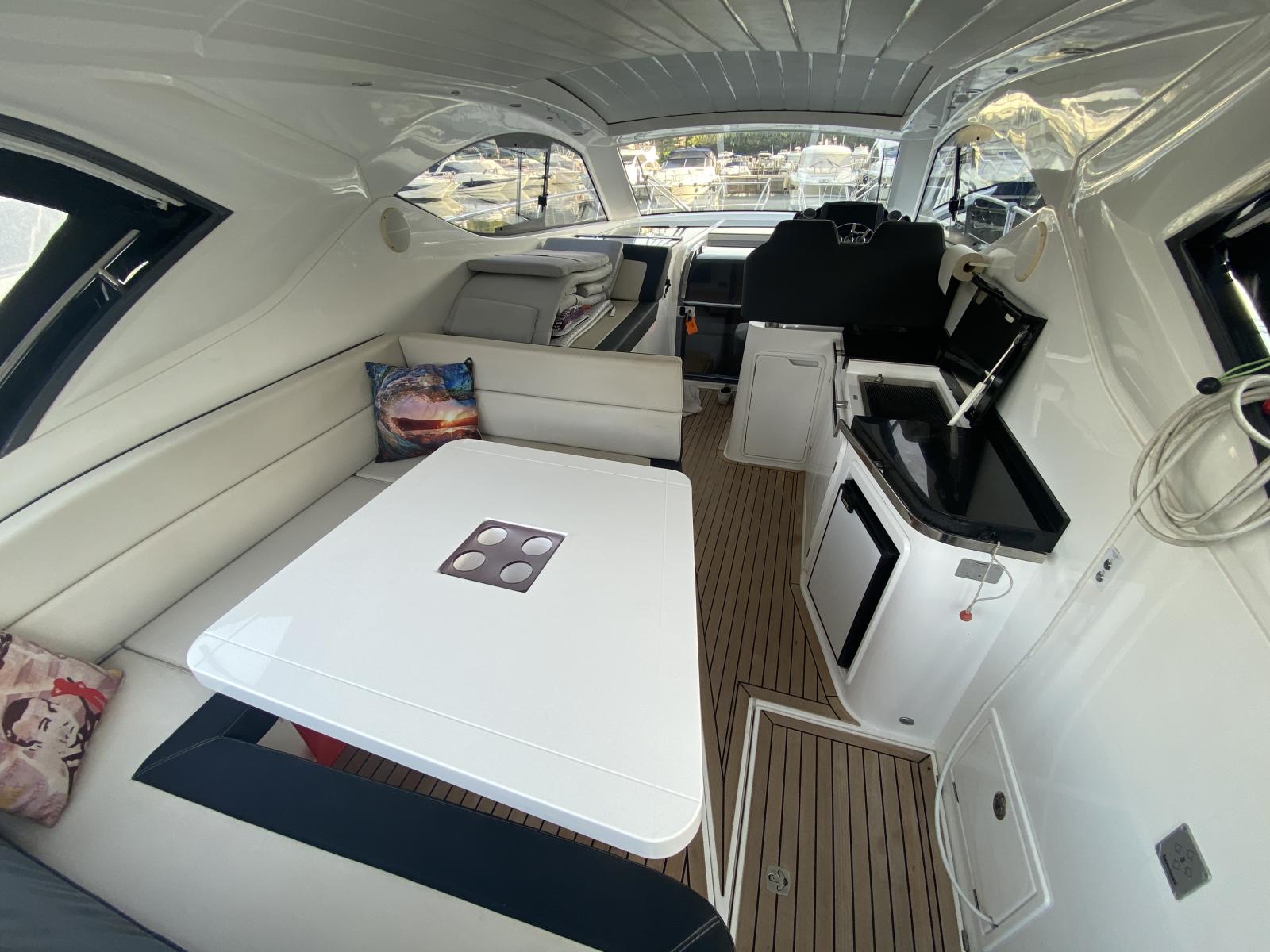 Galeon 405 HTL