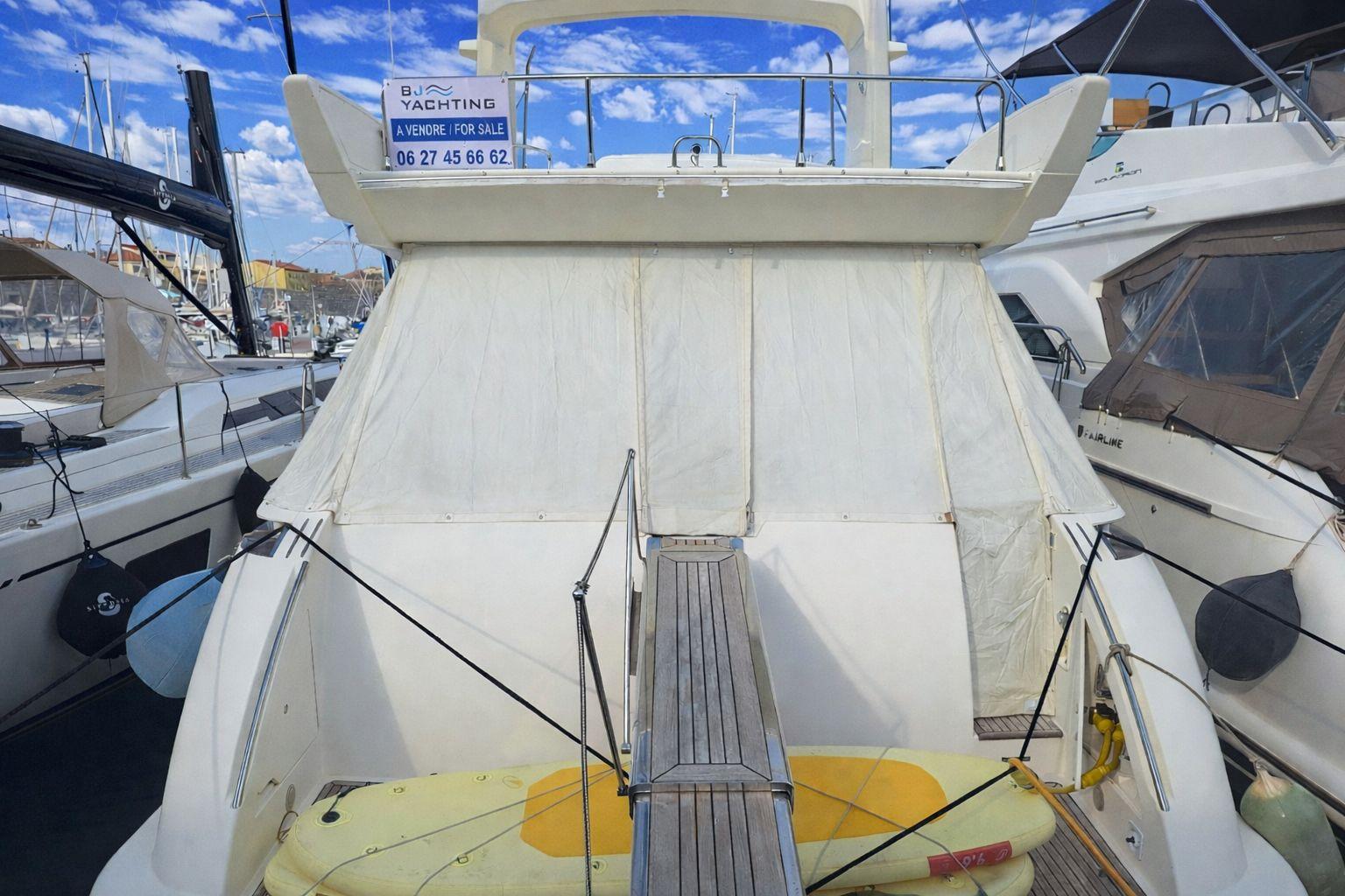 Azimut 55 E